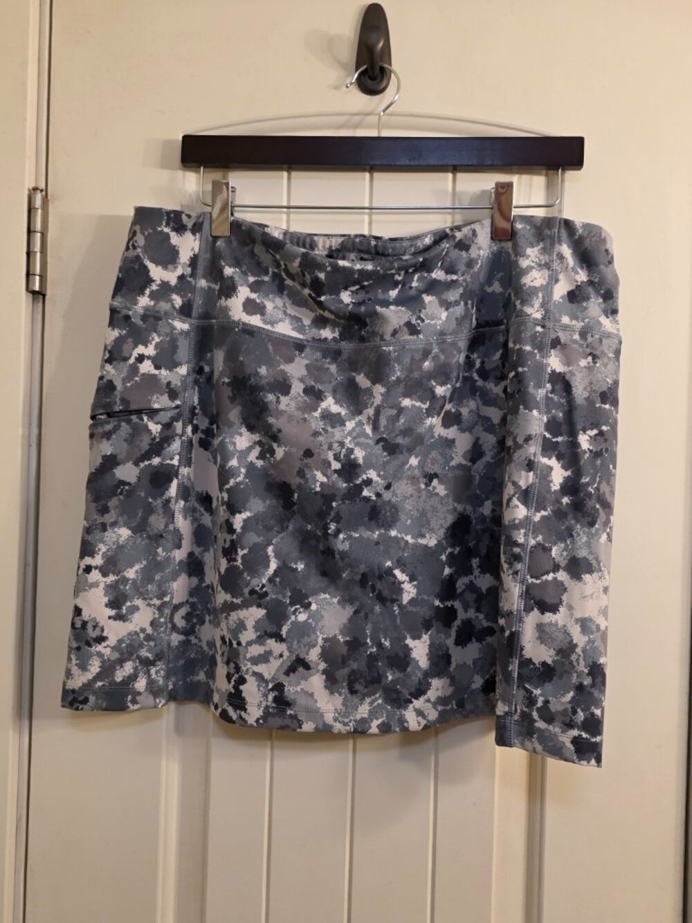 Orvis active wear travel skort - Womens' XL